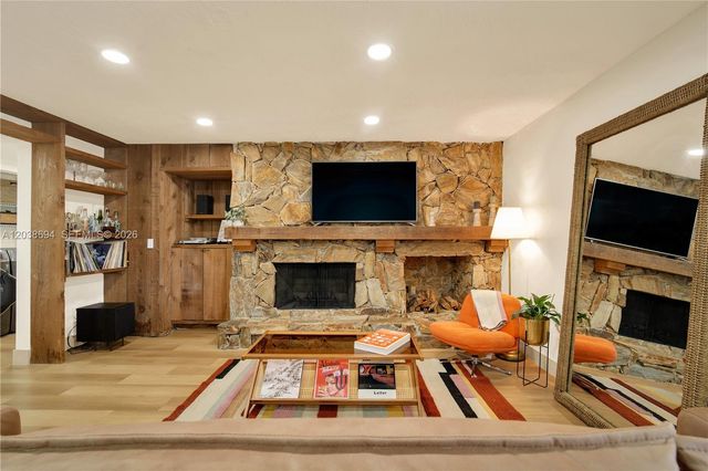 1579 S Goldeneye Ln, Homestead, FL 33035