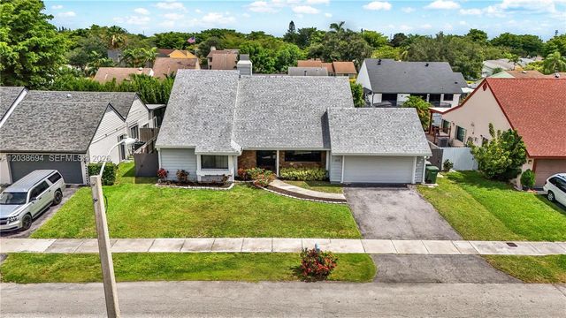 1579 S Goldeneye Ln, Homestead, FL 33035