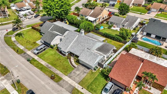 1579 S Goldeneye Ln, Homestead, FL 33035