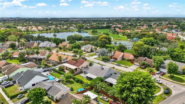 1579 S Goldeneye Ln, Homestead, FL 33035