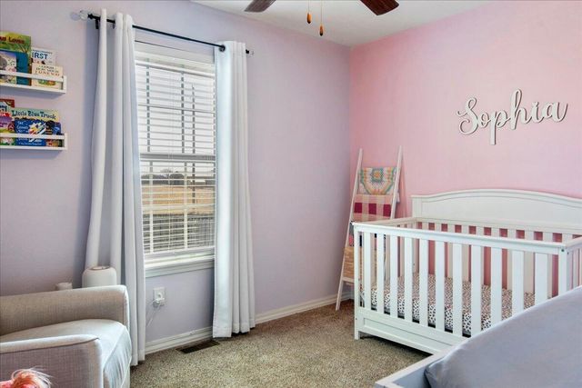 1430 S Tomahawk Avenue, Republic, MO 65738