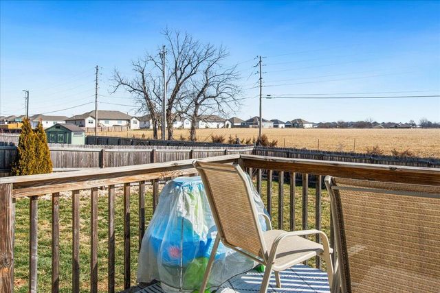 1430 S Tomahawk Avenue, Republic, MO 65738