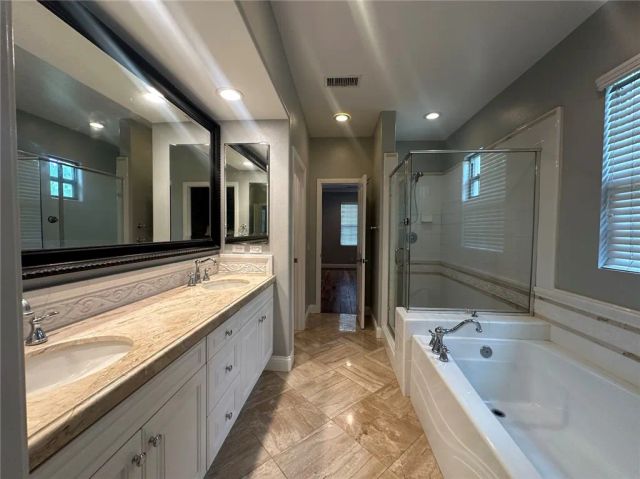 99 Lamplighter, Irvine, CA 92620