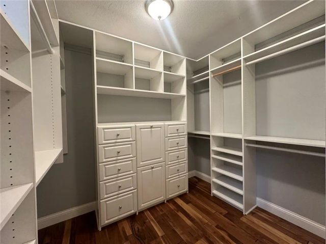 99 Lamplighter, Irvine, CA 92620