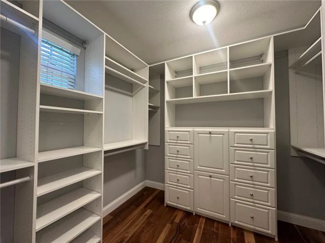 99 Lamplighter, Irvine, CA 92620