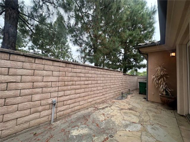 99 Lamplighter, Irvine, CA 92620