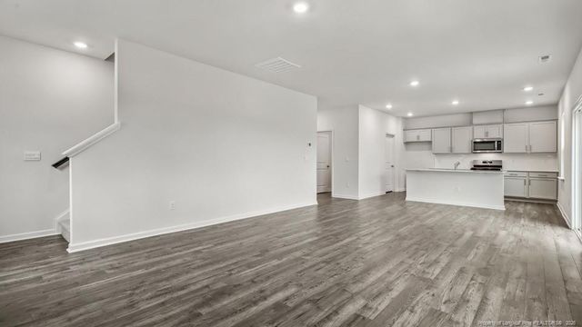 81 Discovery Way, Spring Lake, NC 28390