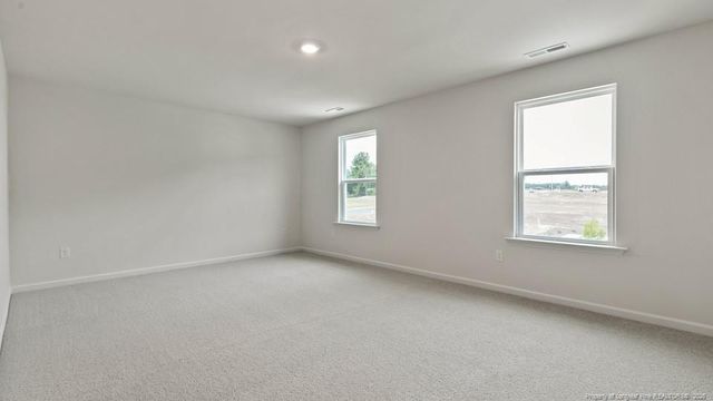 81 Discovery Way, Spring Lake, NC 28390