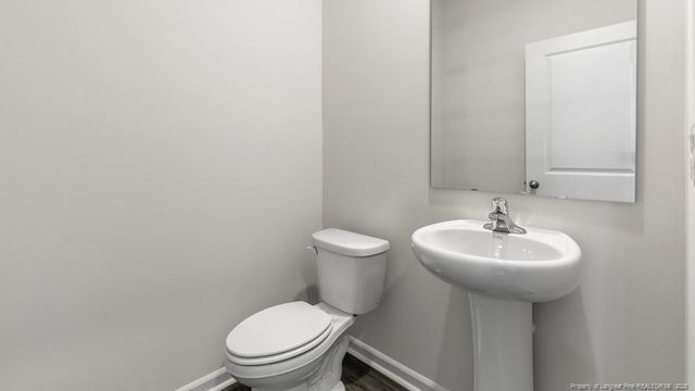 81 Discovery Way, Spring Lake, NC 28390