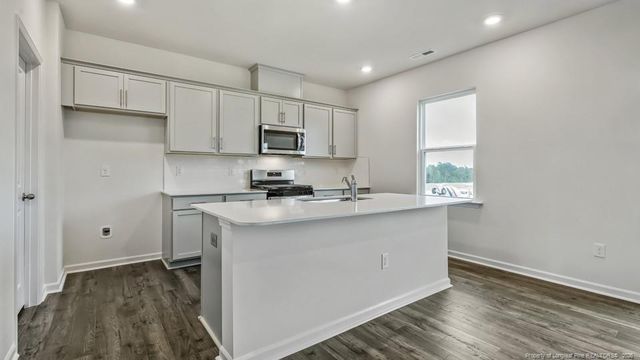 81 Discovery Way, Spring Lake, NC 28390