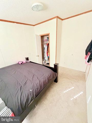 22 PRINCE WILLIAM CIR, Dumfries, VA 22026