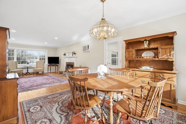 34 Sunrise Avenue, Katonah, NY 10536