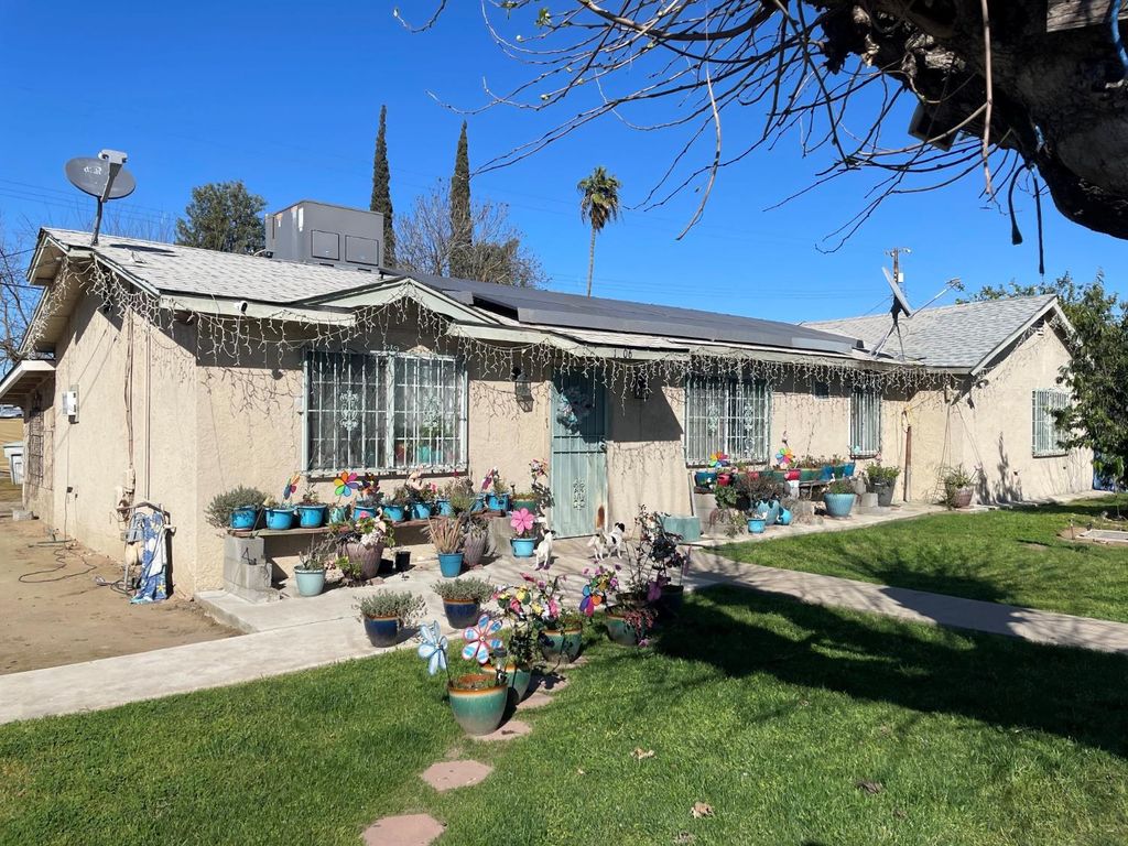 1606 W Thomas Avenue, Fresno, CA 93728