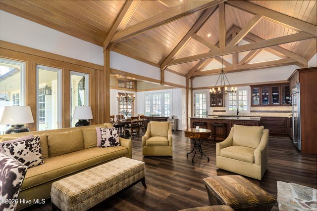 185 Old Dewberry Lane, Southern Pines, NC 28387