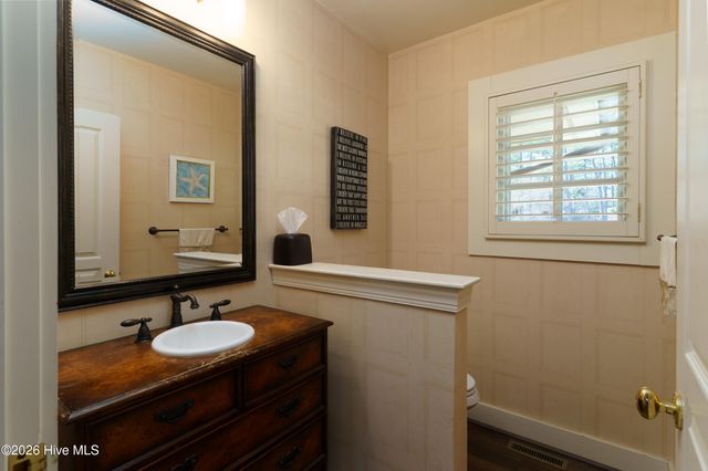 185 Old Dewberry Lane, Southern Pines, NC 28387