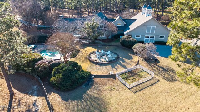 185 Old Dewberry Lane, Southern Pines, NC 28387