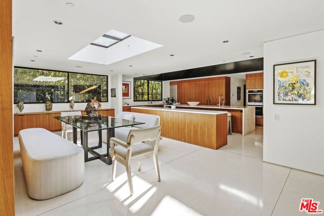 570 Evelyn Place, Beverly Hills, CA 90210