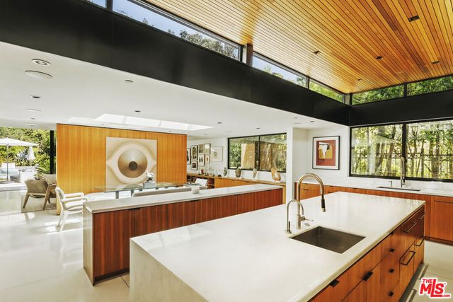 570 Evelyn Place, Beverly Hills, CA 90210