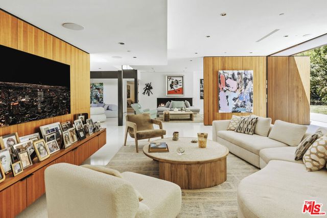 570 Evelyn Place, Beverly Hills, CA 90210