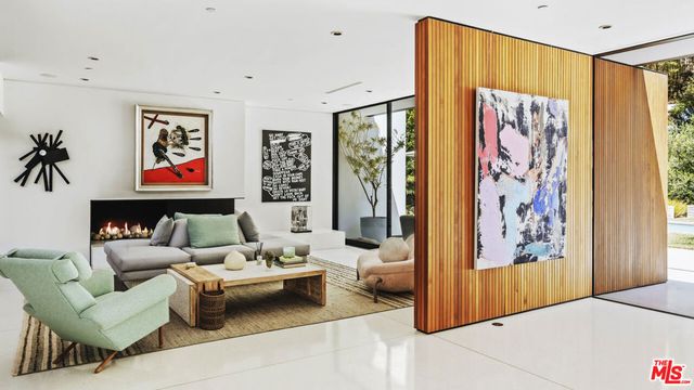 570 Evelyn Place, Beverly Hills, CA 90210