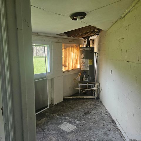 47422 St Amant Ln, St Amant, LA 70774