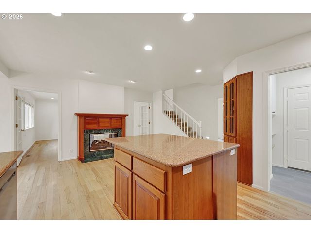 1774 RIVER POINTE Loop, Eugene, OR 97408