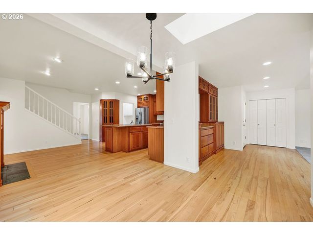 1774 RIVER POINTE Loop, Eugene, OR 97408