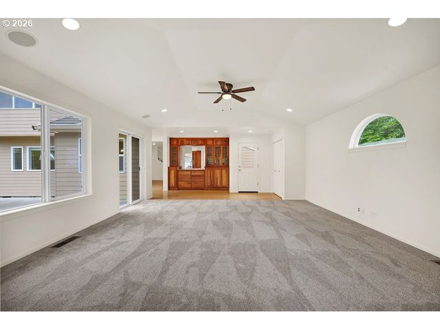1774 RIVER POINTE Loop, Eugene, OR 97408