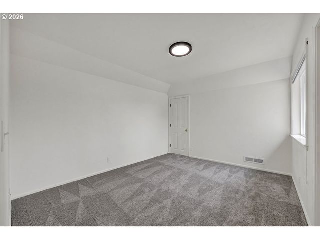 1774 RIVER POINTE Loop, Eugene, OR 97408