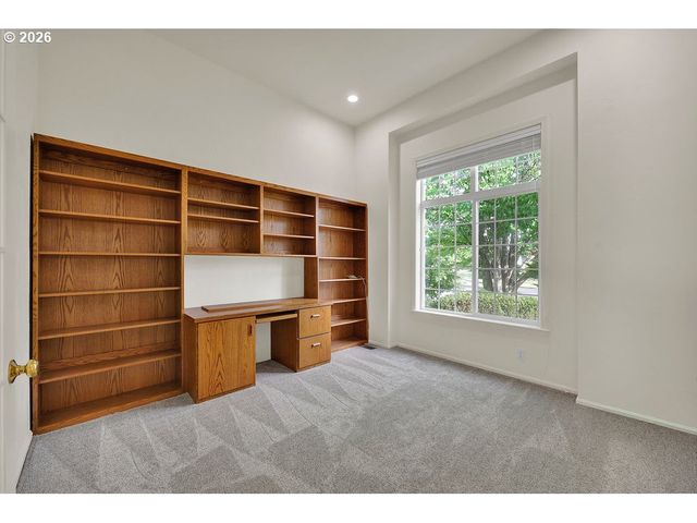 1774 RIVER POINTE Loop, Eugene, OR 97408