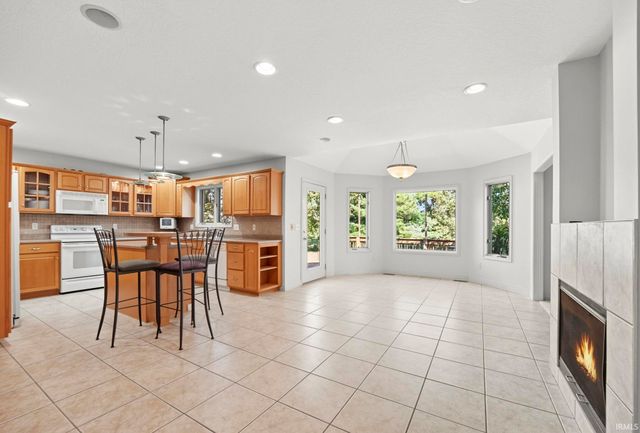 17614 Consta Verde Lane, Leo, IN 46765