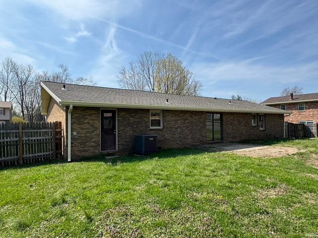 7422 Edgedale Drive, Newburgh, IN 47630