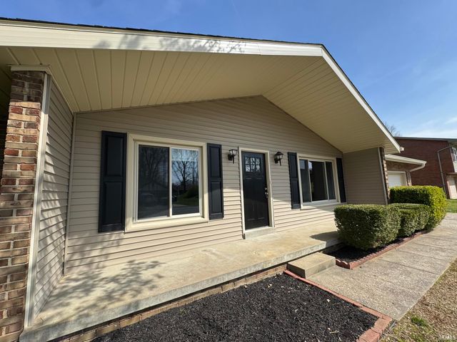 7422 Edgedale Drive, Newburgh, IN 47630