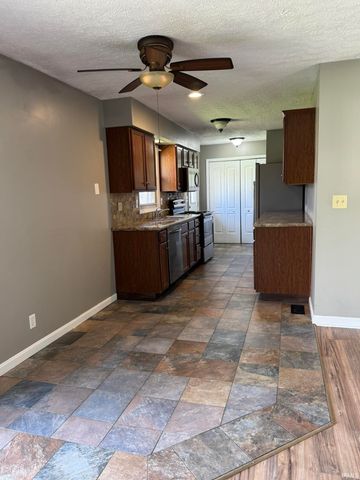 7422 Edgedale Drive, Newburgh, IN 47630