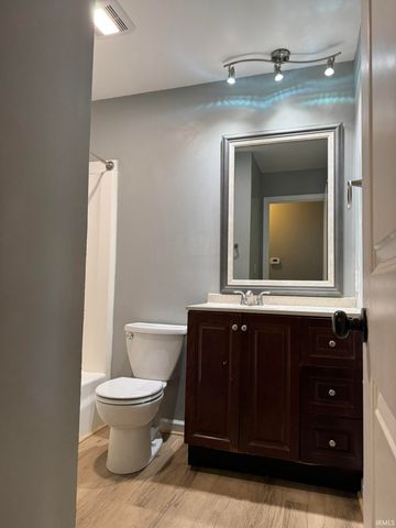 7422 Edgedale Drive, Newburgh, IN 47630