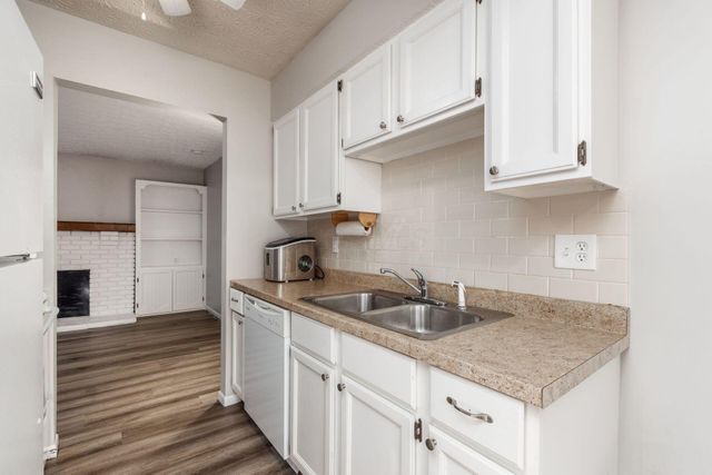 7609 Seasons Drive, Columbus, OH 43235