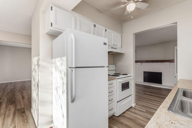 7609 Seasons Drive, Columbus, OH 43235