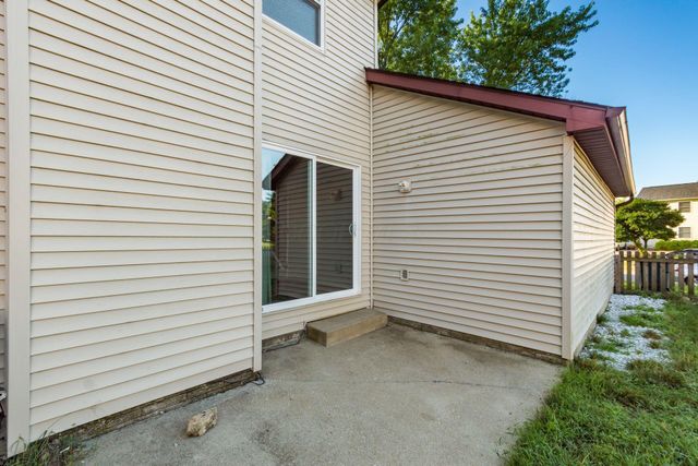 7609 Seasons Drive, Columbus, OH 43235