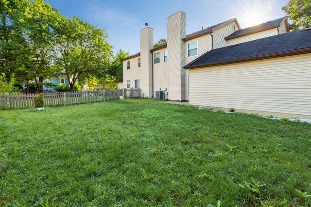 7609 Seasons Drive, Columbus, OH 43235