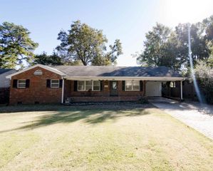 5431 QUINCE RD, Memphis, TN 38119