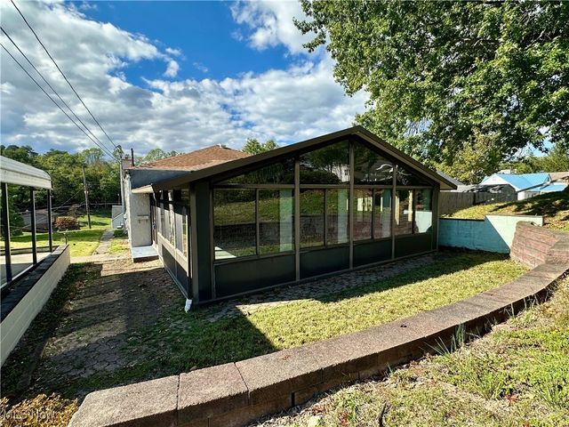 2500 New York Avenue, Parkersburg, WV 26101