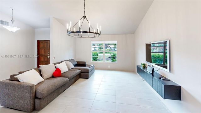 251 NW 92nd Ave, Coral Springs, FL 33071
