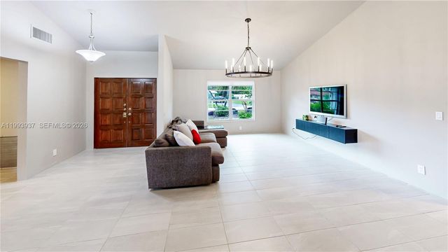 251 NW 92nd Ave, Coral Springs, FL 33071