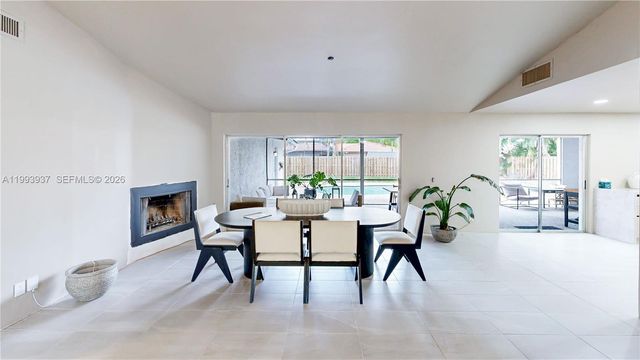 251 NW 92nd Ave, Coral Springs, FL 33071