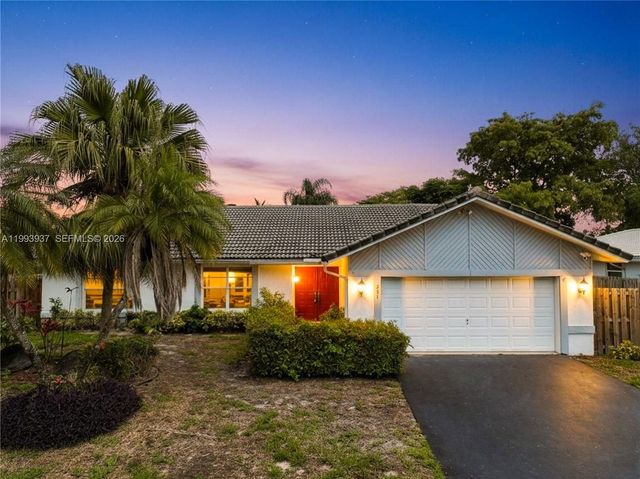 251 NW 92nd Ave, Coral Springs, FL 33071