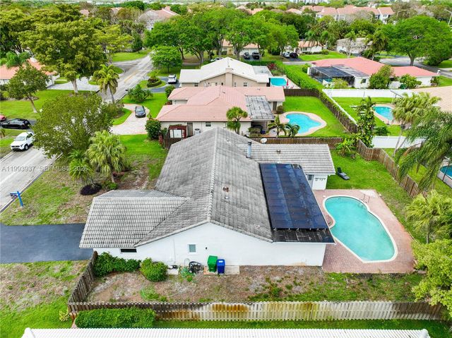 251 NW 92nd Ave, Coral Springs, FL 33071
