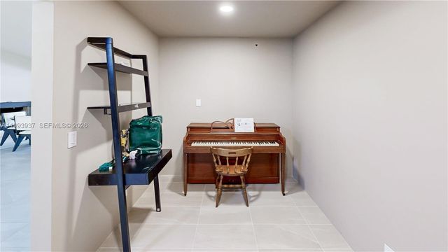 251 NW 92nd Ave, Coral Springs, FL 33071