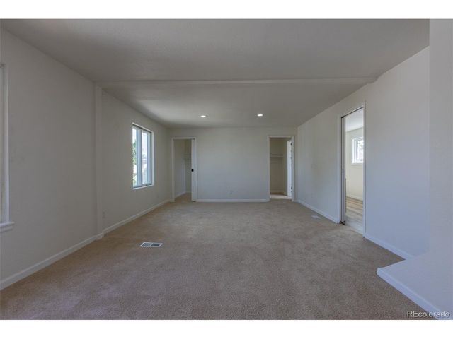 4464 Davenport Way, Denver, CO 80239