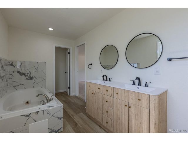 4464 Davenport Way, Denver, CO 80239
