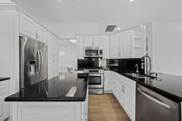 10375 Osprey Trace, West Palm Beach, FL 33412